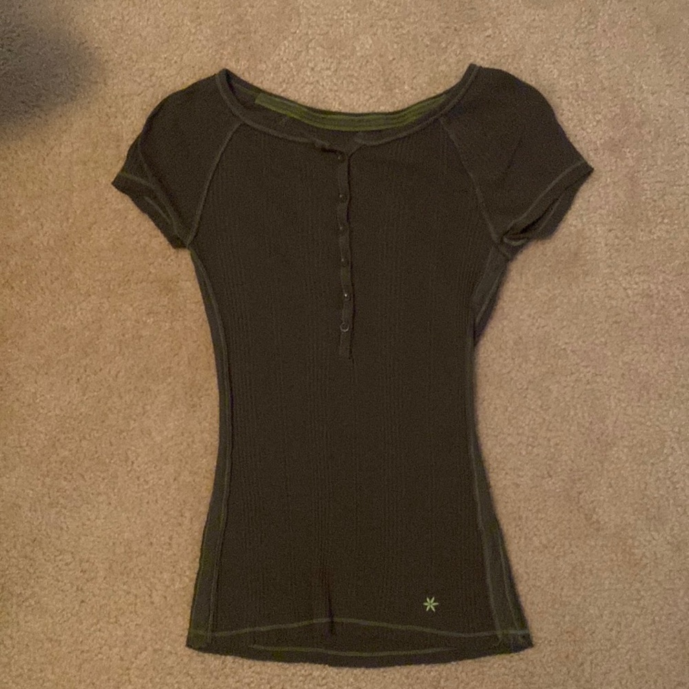 Mossy green Textured ‘Wearit Declareit. T-Shirt - S